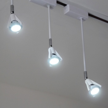 ��ǰ�̹���